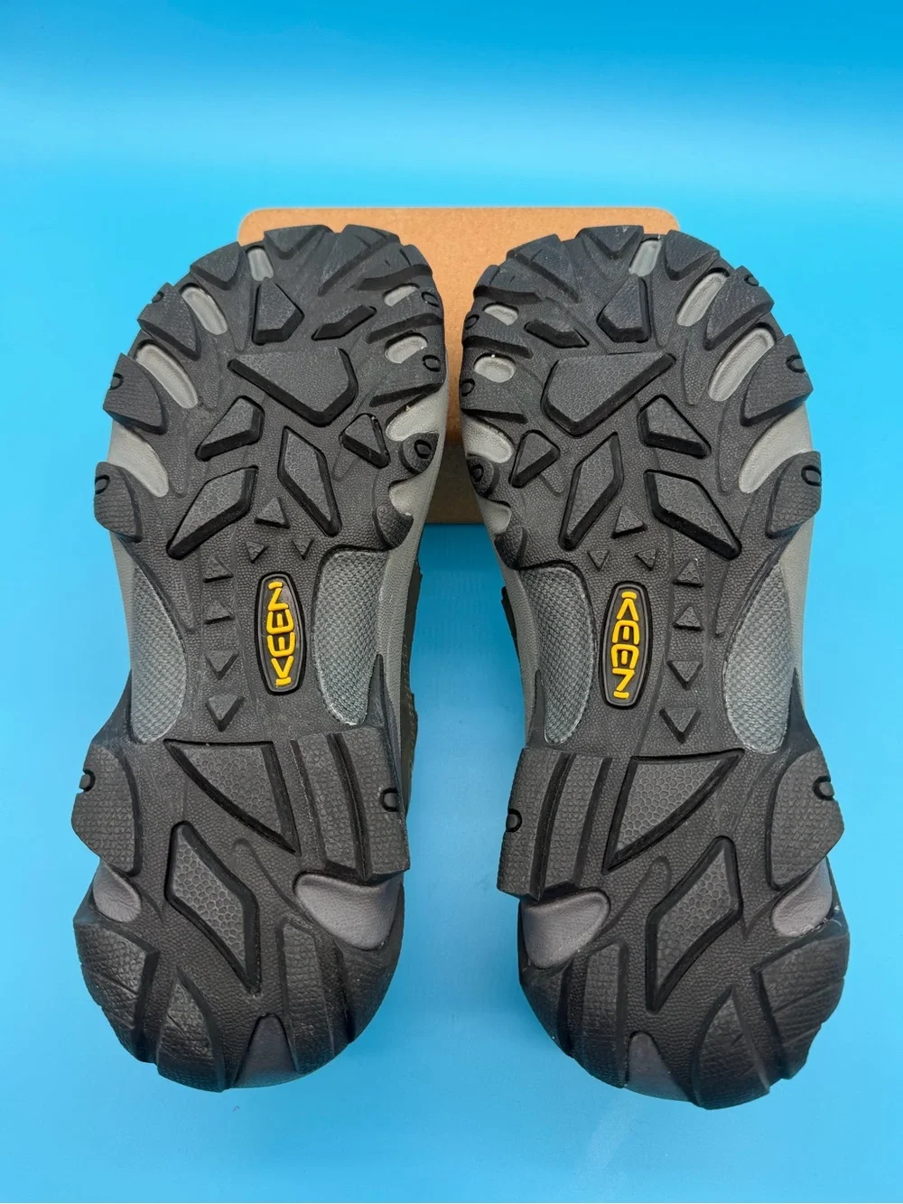 Keen durable closed